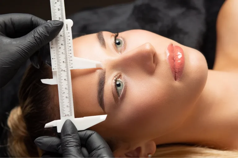 کاشت ابرو طبیعی