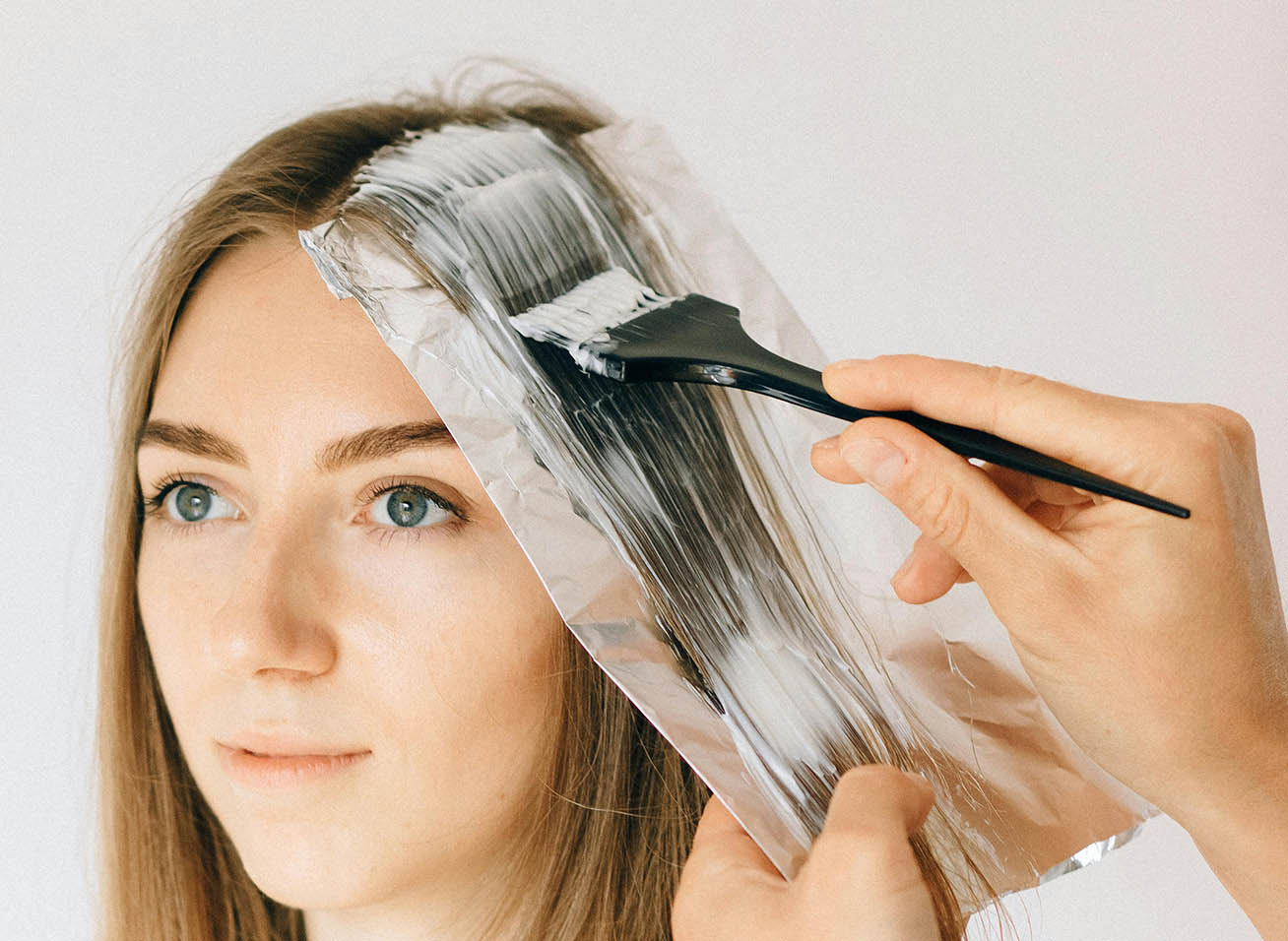 آیا دکلره بعد از کاشت مو خطرناک است